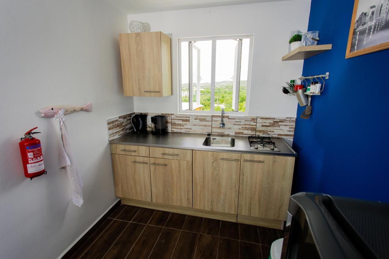 Westpunt Beach Apartments Willemstad Bagian luar foto