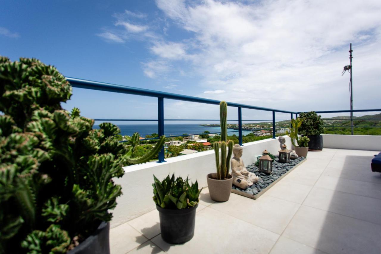 Westpunt Beach Apartments Willemstad Bagian luar foto