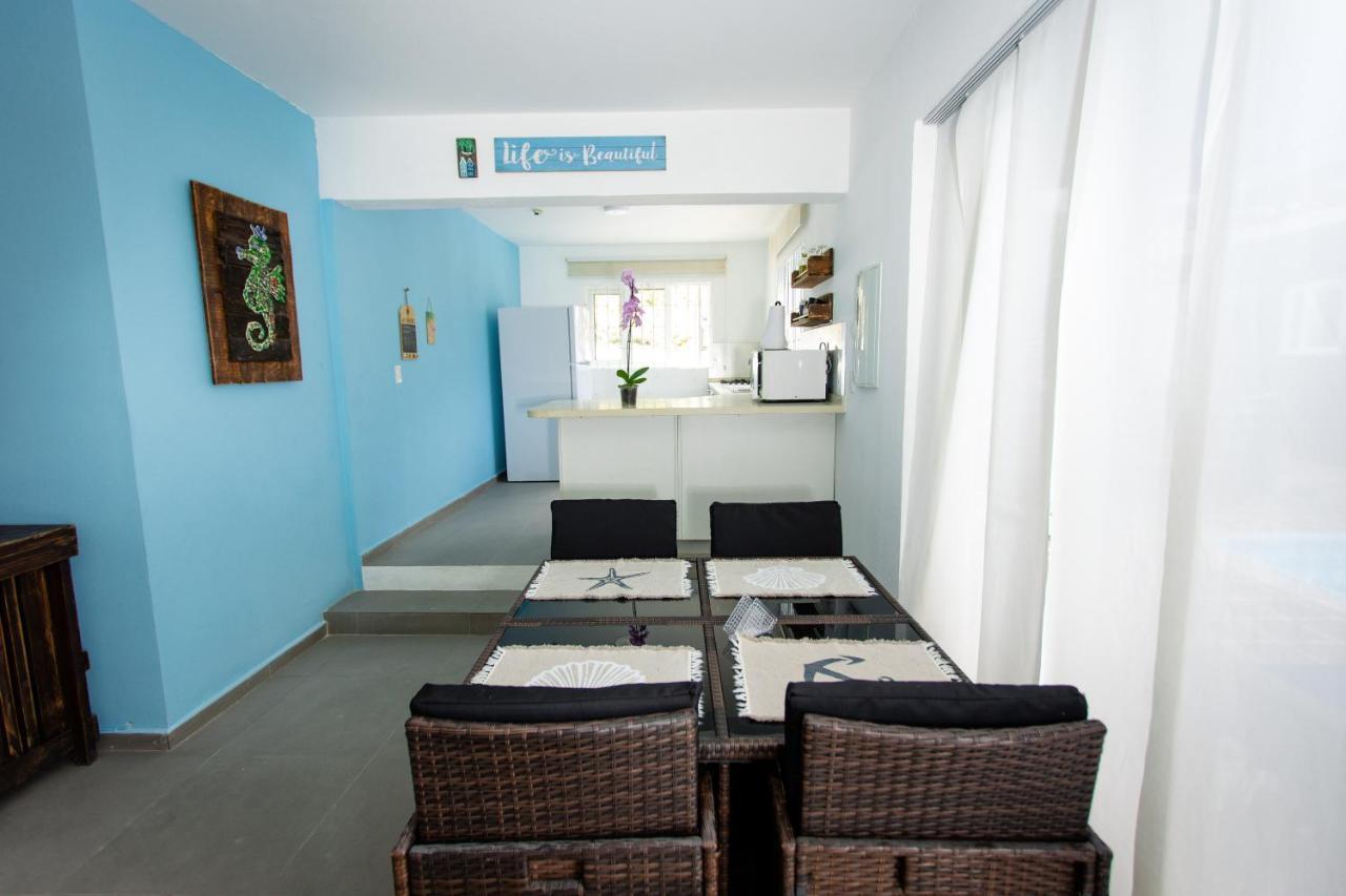 Westpunt Beach Apartments Willemstad Bagian luar foto
