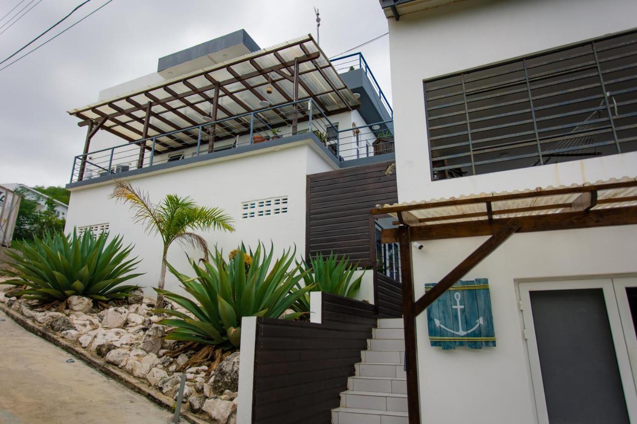 Westpunt Beach Apartments Willemstad Bagian luar foto