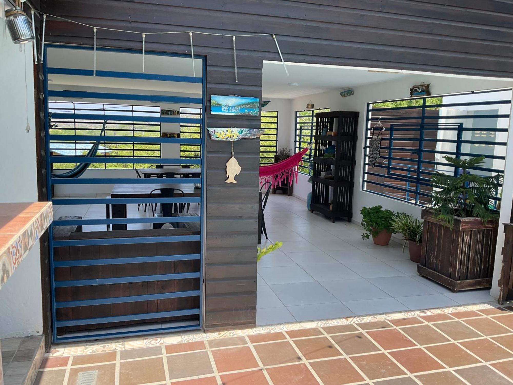 Westpunt Beach Apartments Willemstad Bagian luar foto