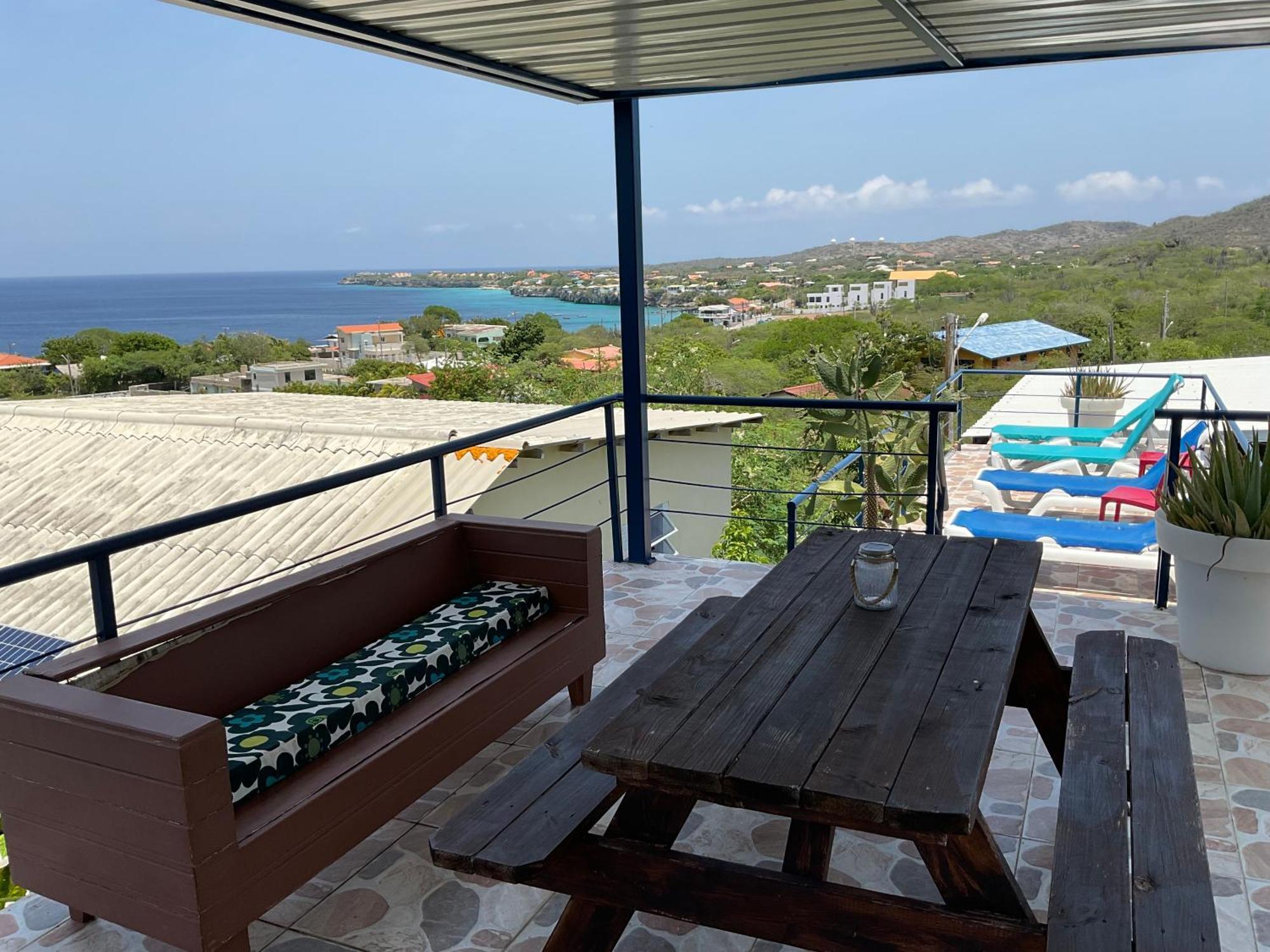 Westpunt Beach Apartments Willemstad Bagian luar foto